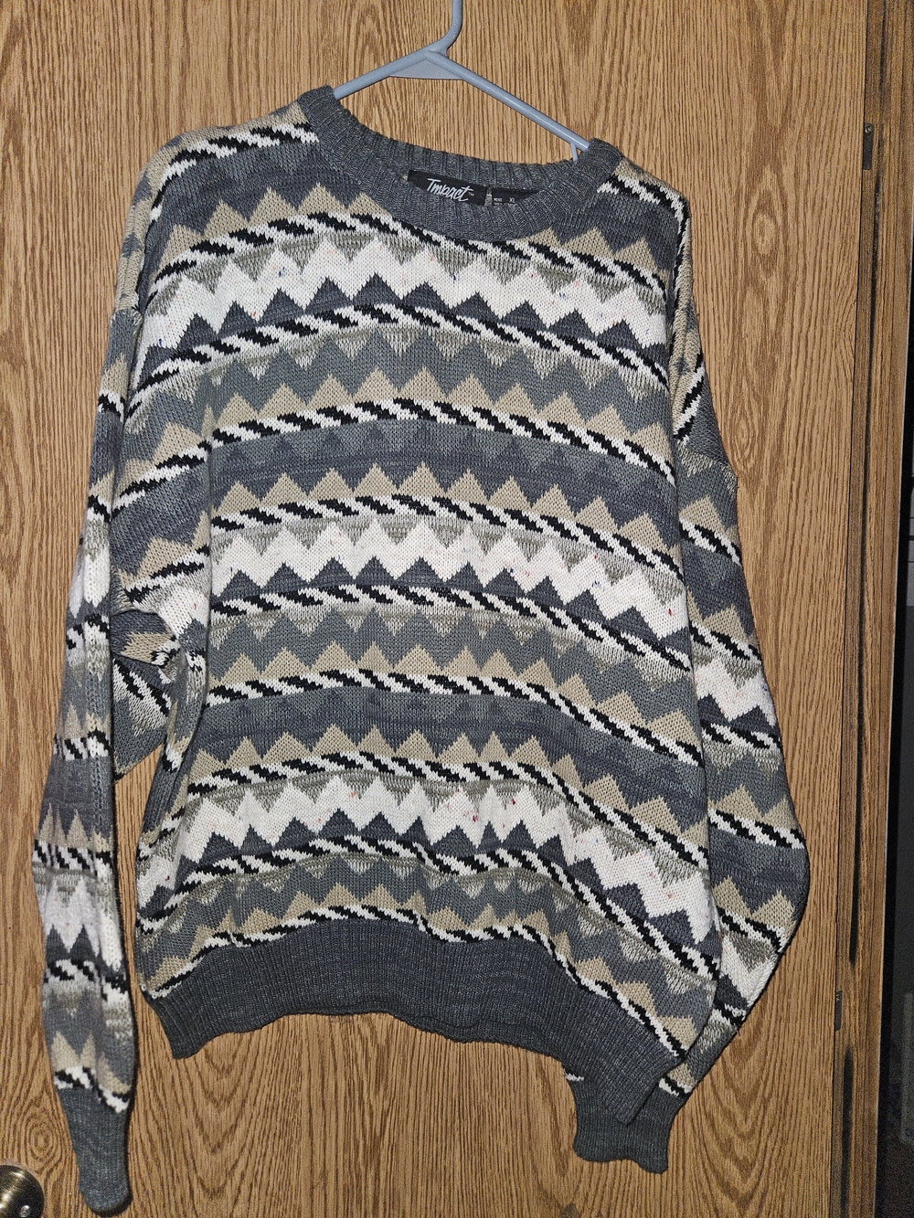 Impact Vintage Textured Geometric Knit Crewneck Sweater in Gray, Cream & Tan